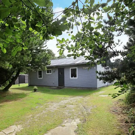 Comfortable Holiday In With Terrace Holiday home *